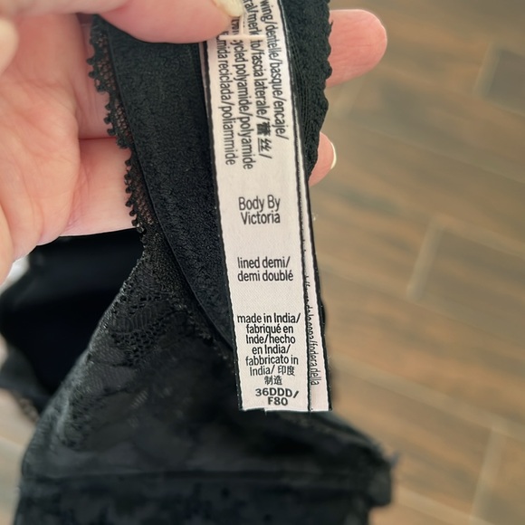 VS Body by Victoria lined Demi Bra Sz 36DDD - Picture 4 of 4